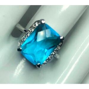 1591 Sterling silver 925 checkerboard cut faux blue topaz CZ ring sz 9 5.6grams